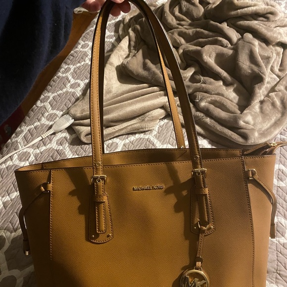 Michael Kors • Voyager top-zip tote bag - Picture 2 of 6